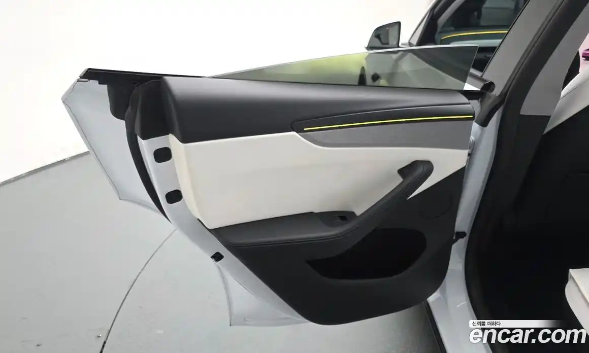 Tesla Model Y 2025 0.2 гидро, фото 14
