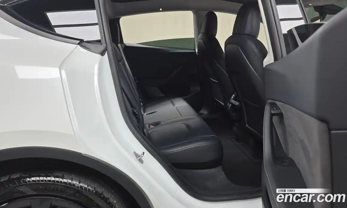 Tesla Model Y 2022 0.2 гидро, фото 17