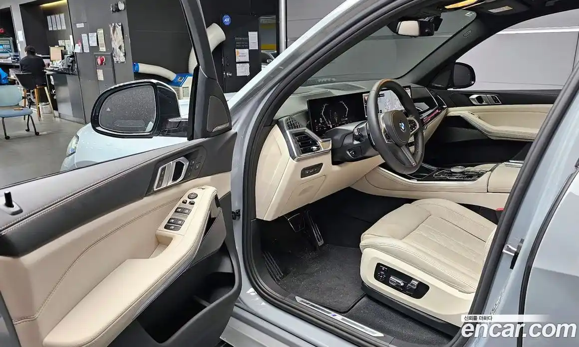 BMW X5 2025 3.0 автомат (гидро), фото 13