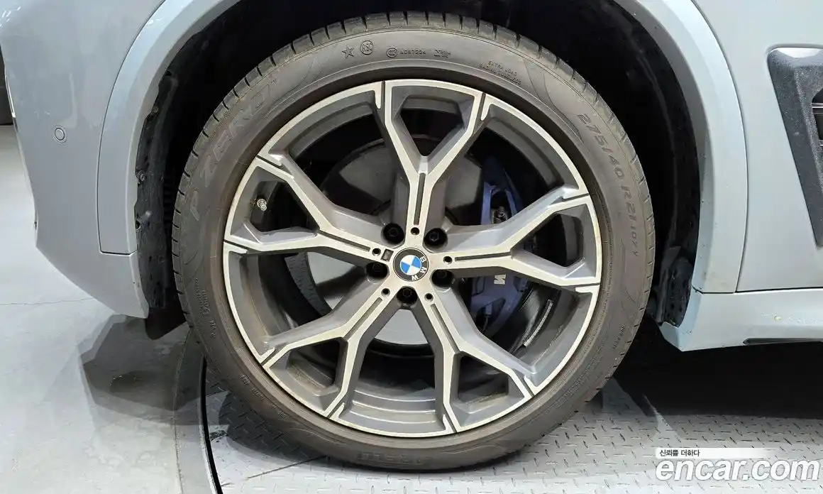 BMW X5 2025 3.0 автомат (гидро), фото 5