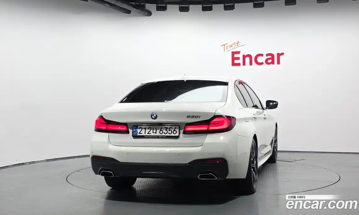 BMW 5 серия 2023 2.0 автомат (гидро), фото 4