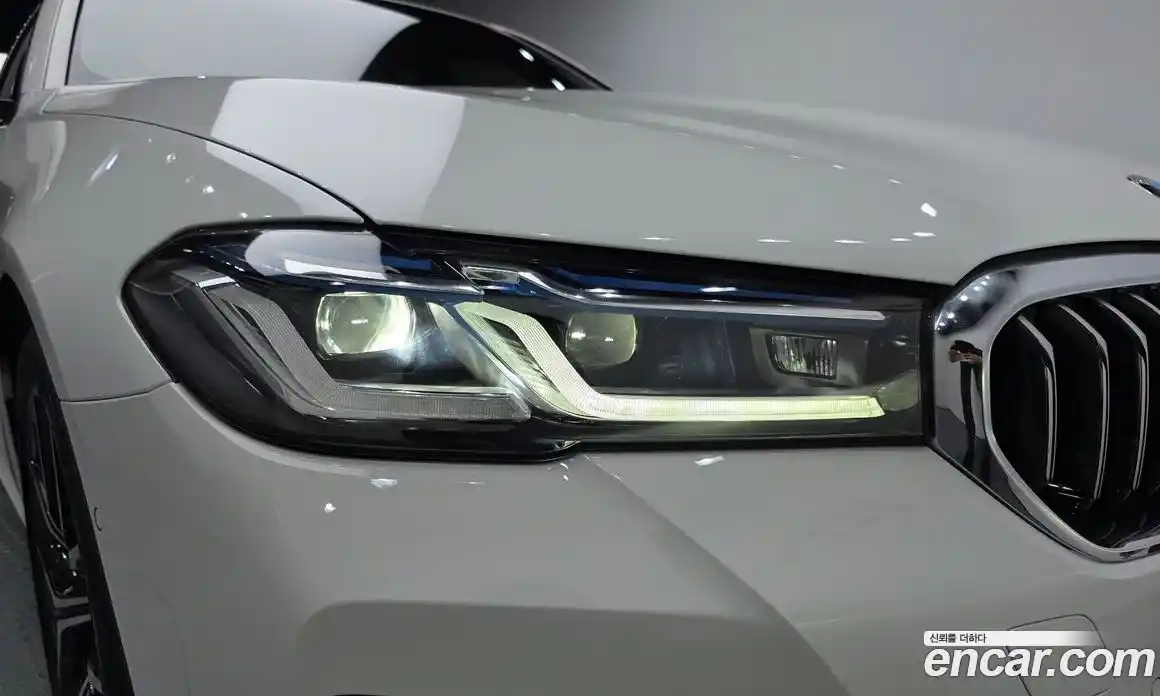 BMW 5 серия 2023 2.0 автомат (гидро), фото 8