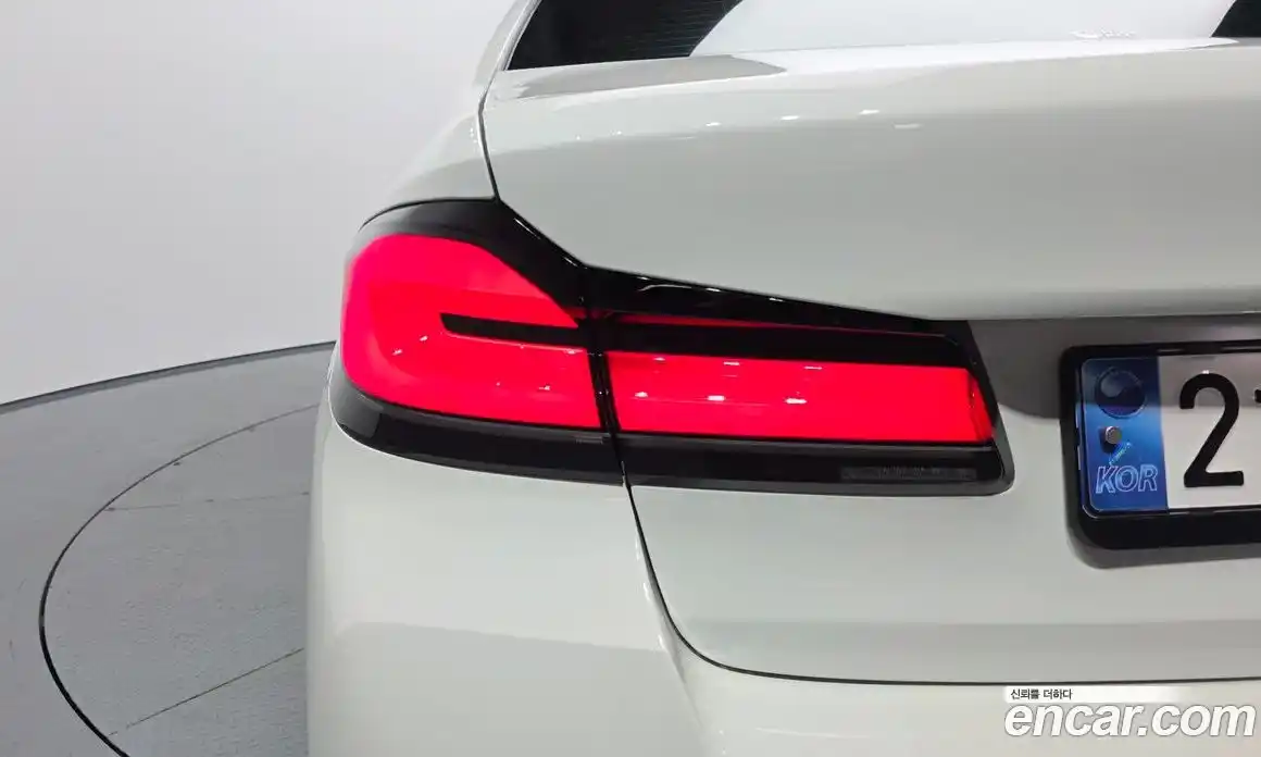 BMW 5 серия 2023 2.0 автомат (гидро), фото 9