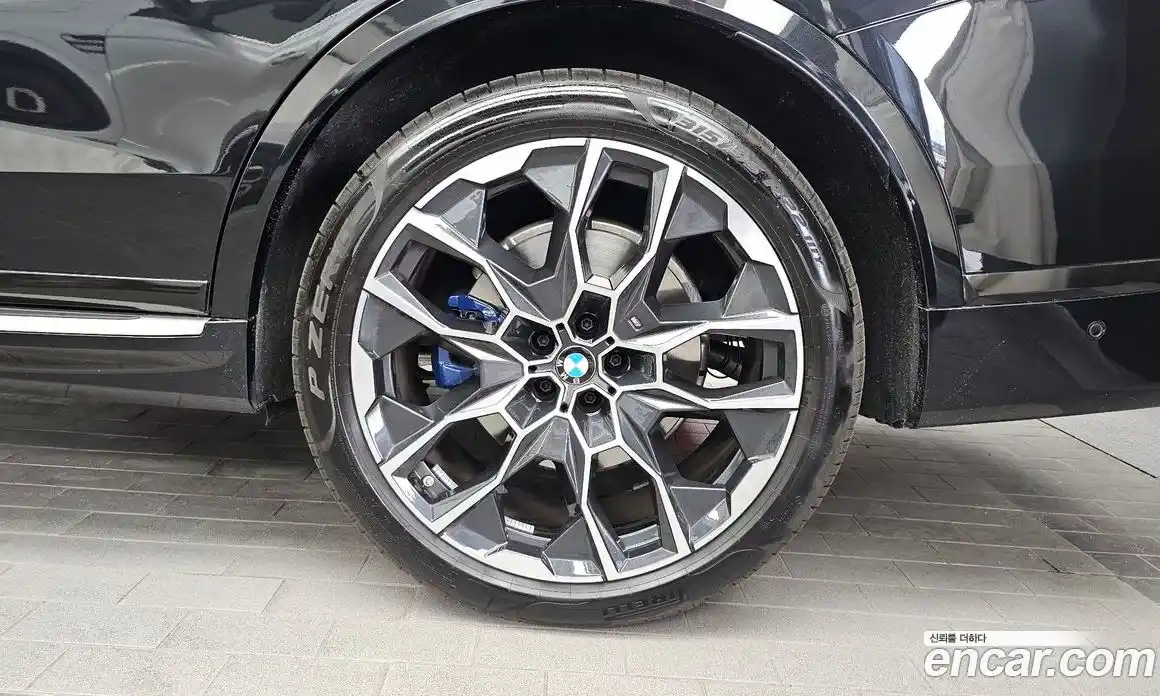 BMW X7 2025 3.0 автомат (гидро), фото 7
