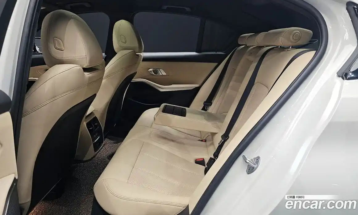 BMW 3 серия 2024 2.0 автомат (гидро), фото 16