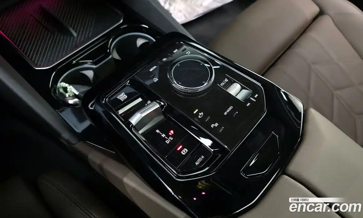 BMW 5 серия 2024 2.0 автомат (гидро), фото 12