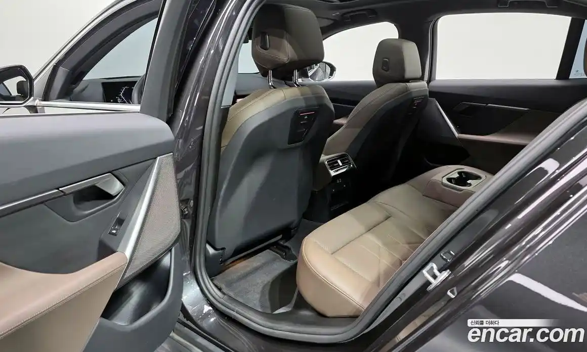 BMW 5 серия 2024 2.0 автомат (гидро), фото 17