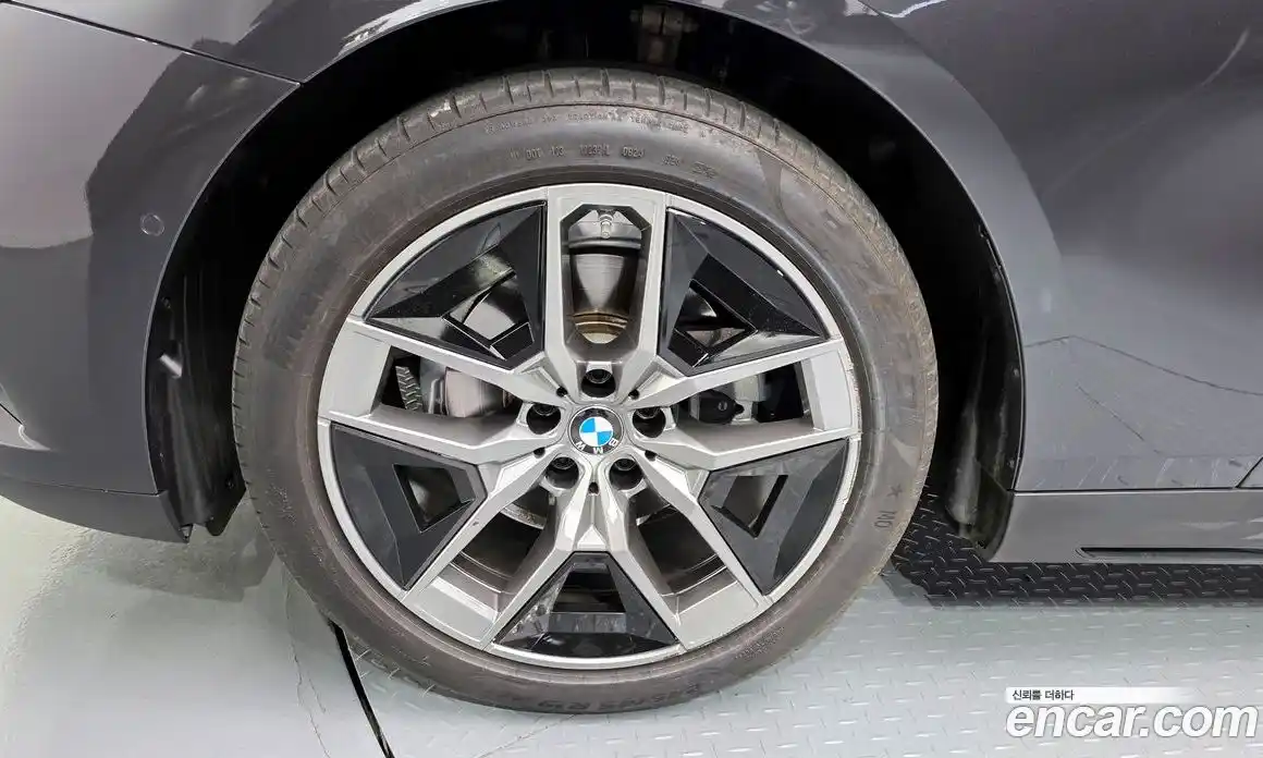 BMW 5 серия 2024 2.0 автомат (гидро), фото 5