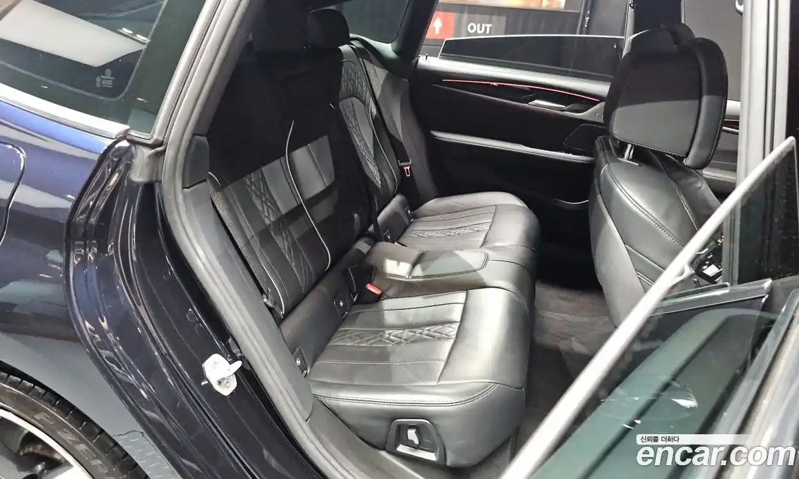 BMW 6 серия 2023 3.0 автомат (гидро), фото 17