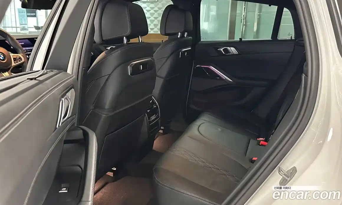 BMW X6 2024 3.0 автомат (гидро), фото 11