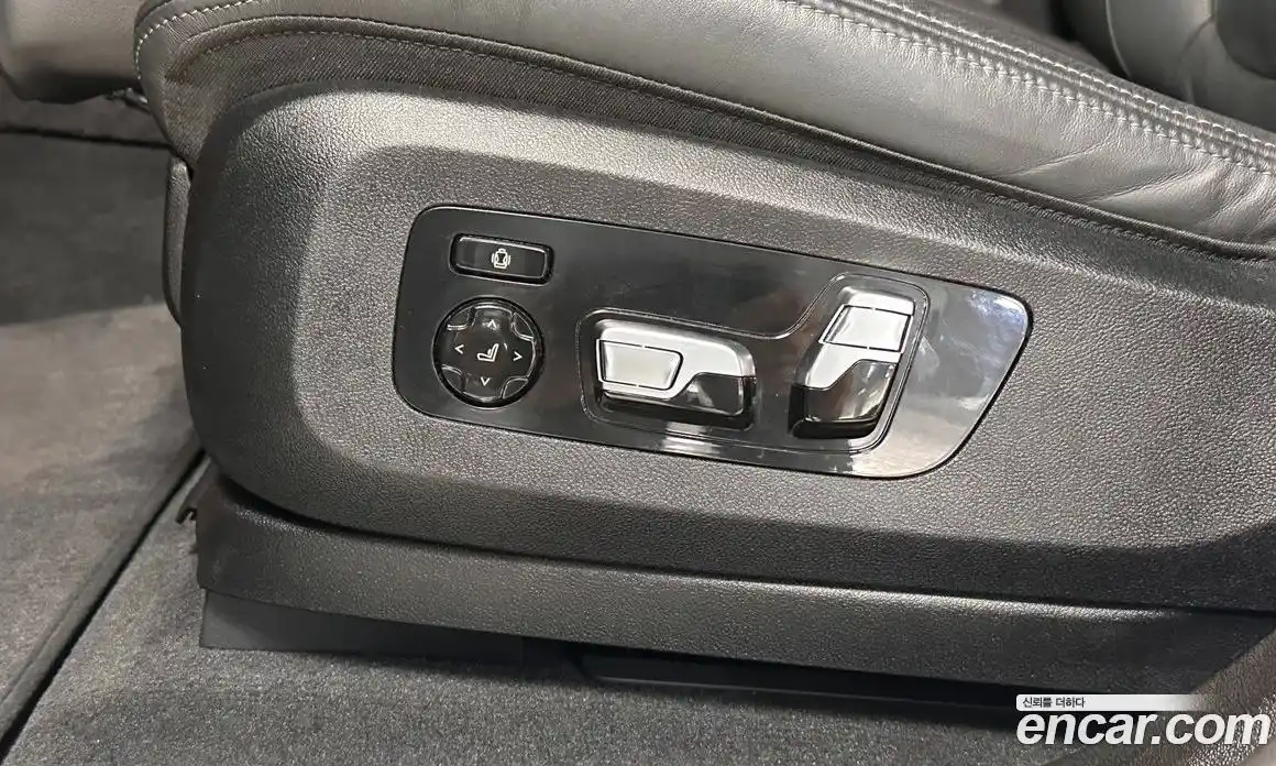 BMW X6 2024 3.0 автомат (гидро), фото 14