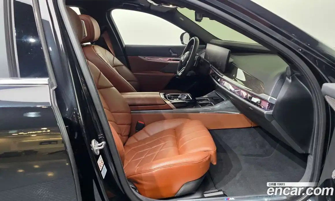 BMW 7 серия 2024 3.0 автомат (гидро), фото 11