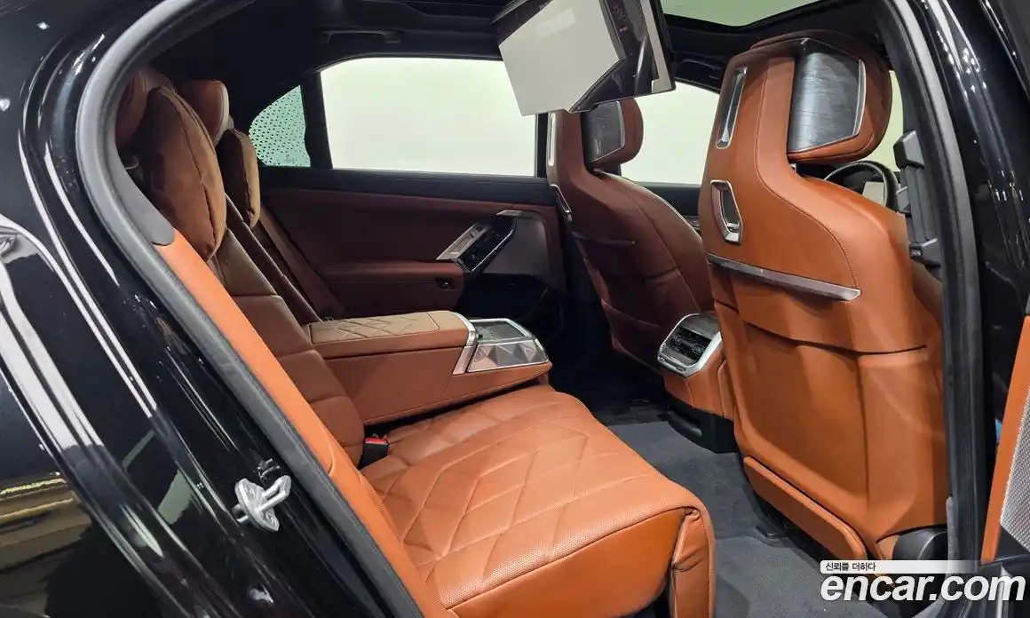 BMW 7 серия 2024 3.0 автомат (гидро), фото 12