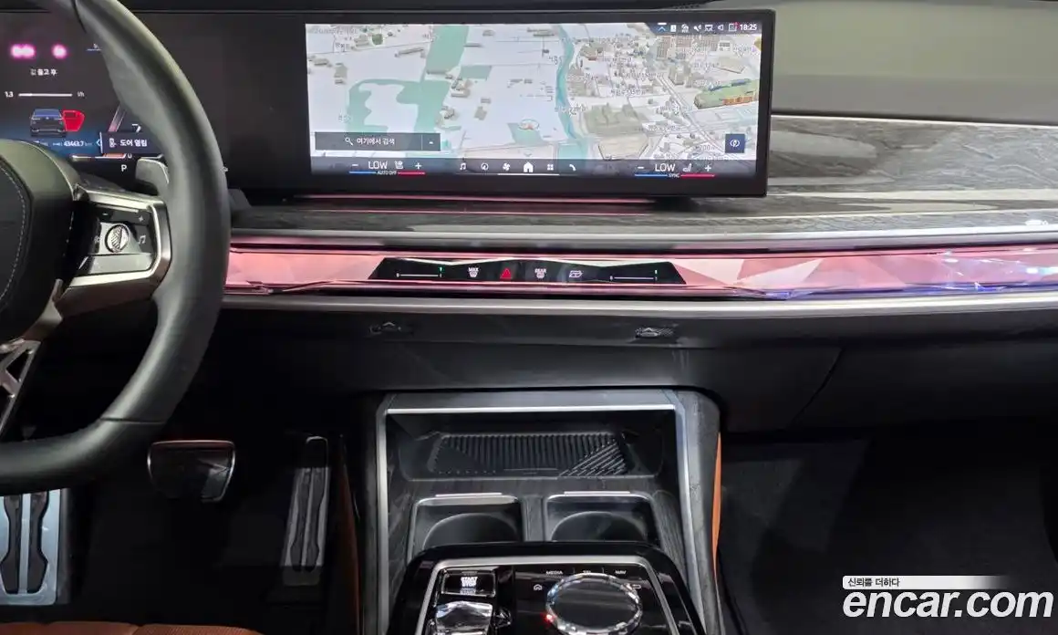 BMW 7 серия 2024 3.0 автомат (гидро), фото 14