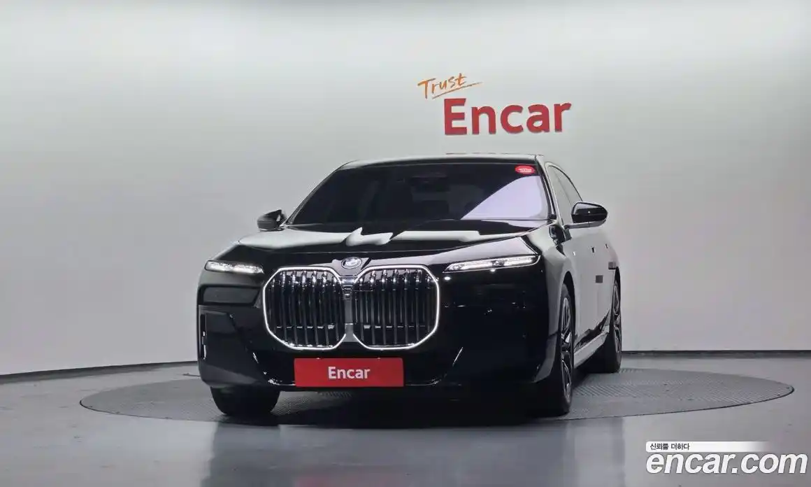 BMW 7 серия 2024 3.0 автомат (гидро), фото 3