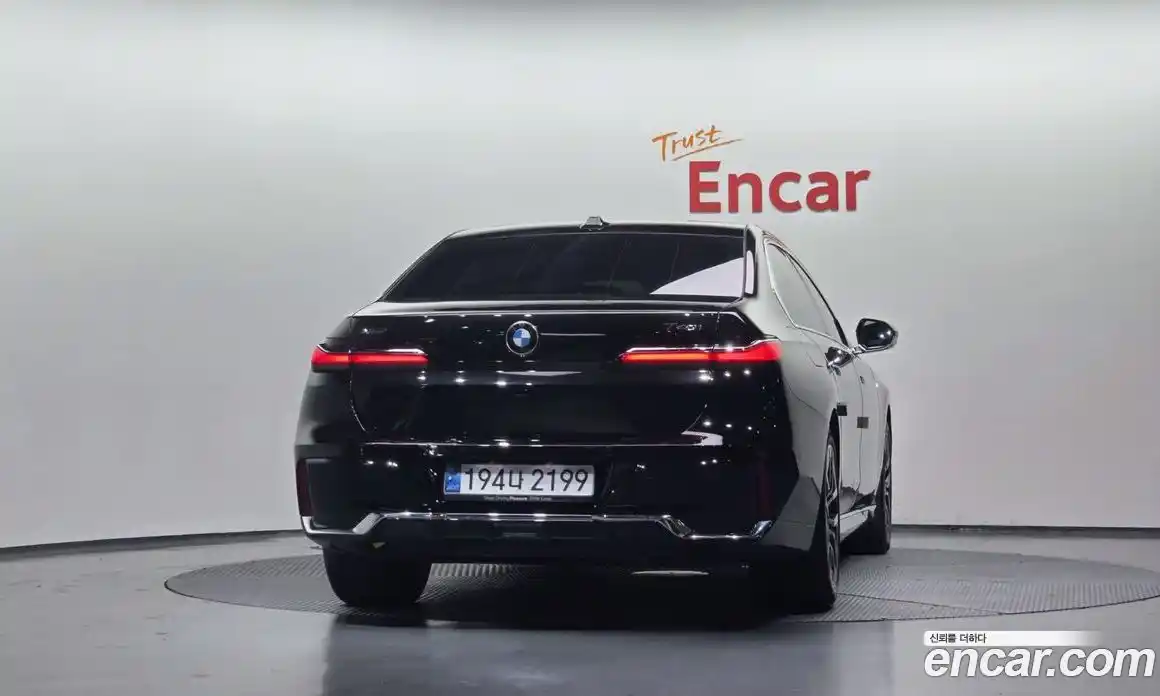 BMW 7 серия 2024 3.0 автомат (гидро), фото 4