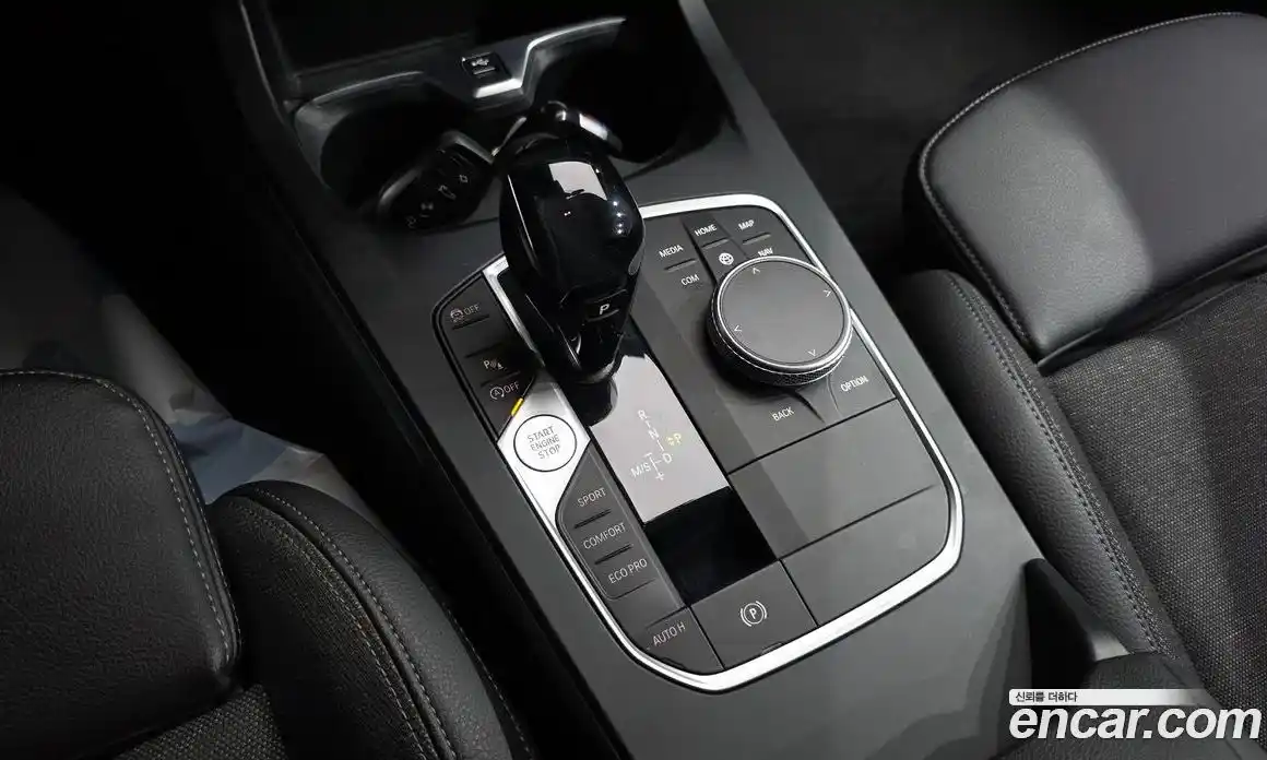 BMW 1 серия 2020 2.0 автомат (гидро), фото 12