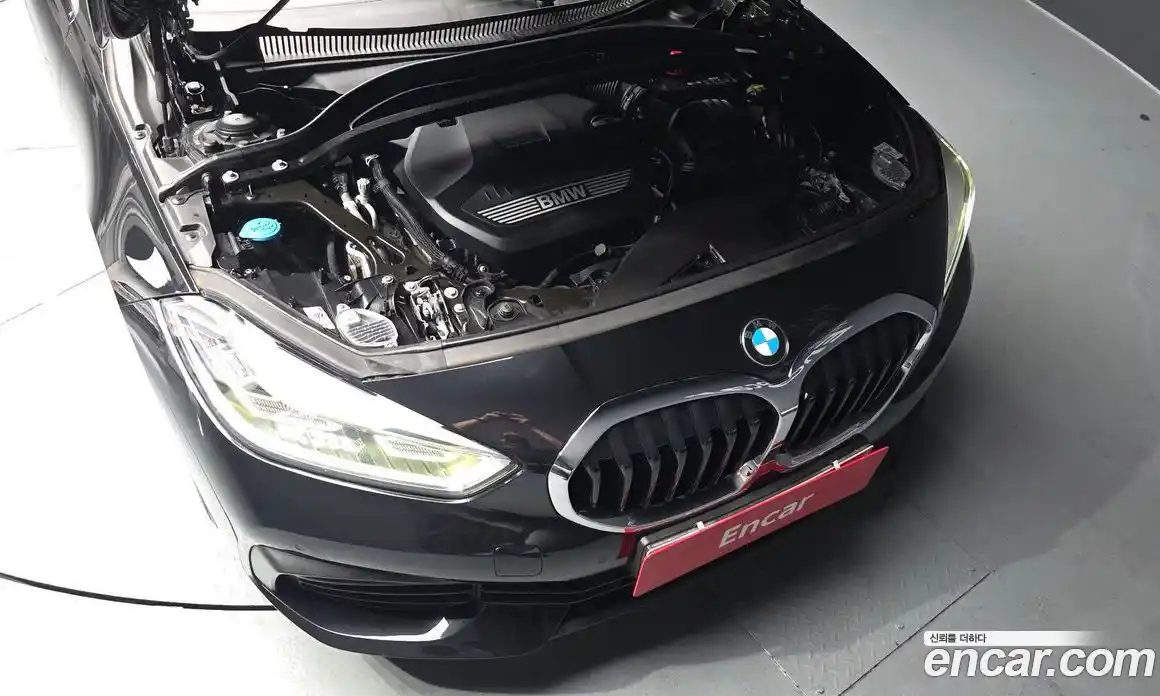 BMW 1 серия 2020 2.0 автомат (гидро), фото 6