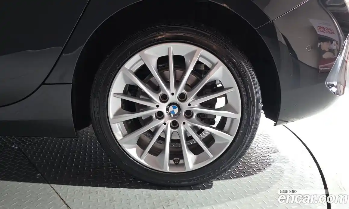 BMW 1 серия 2020 2.0 автомат (гидро), фото 7