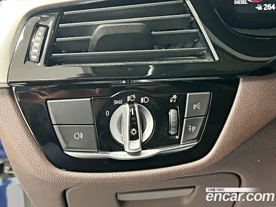 BMW 5 серия 2021 2.0 автомат (гидро), фото 17