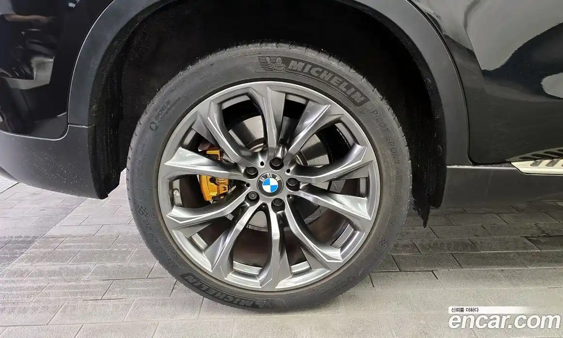 BMW X6 2017 3.0 автомат (гидро), фото 5
