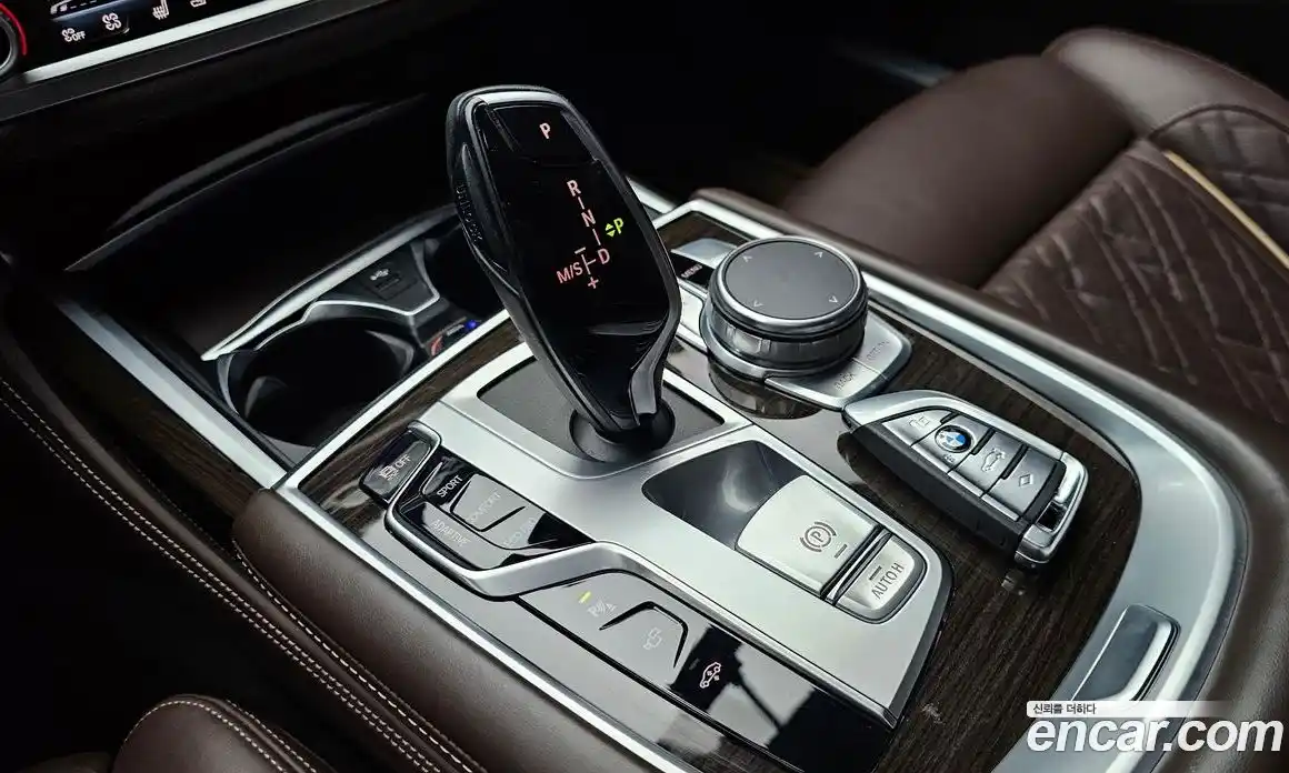 BMW 7 серия 2021 3.0 автомат (гидро), фото 12
