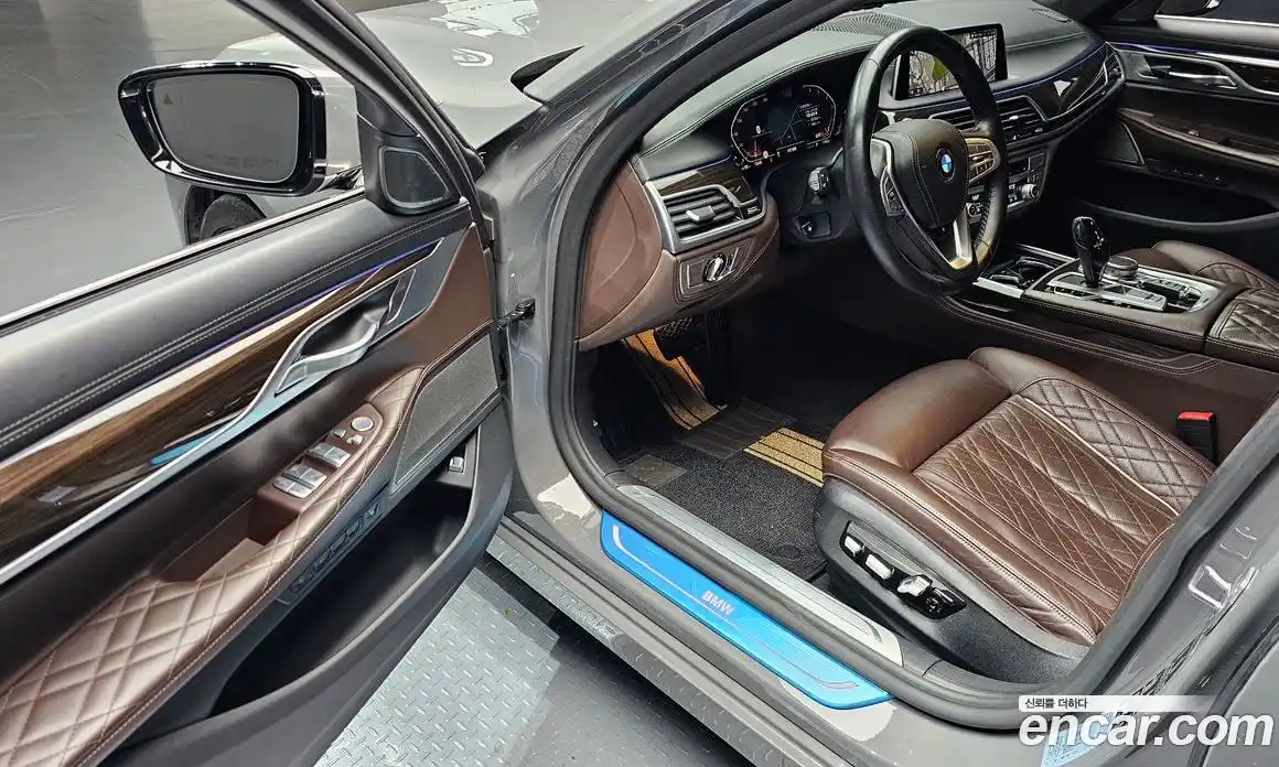 BMW 7 серия 2021 3.0 автомат (гидро), фото 13