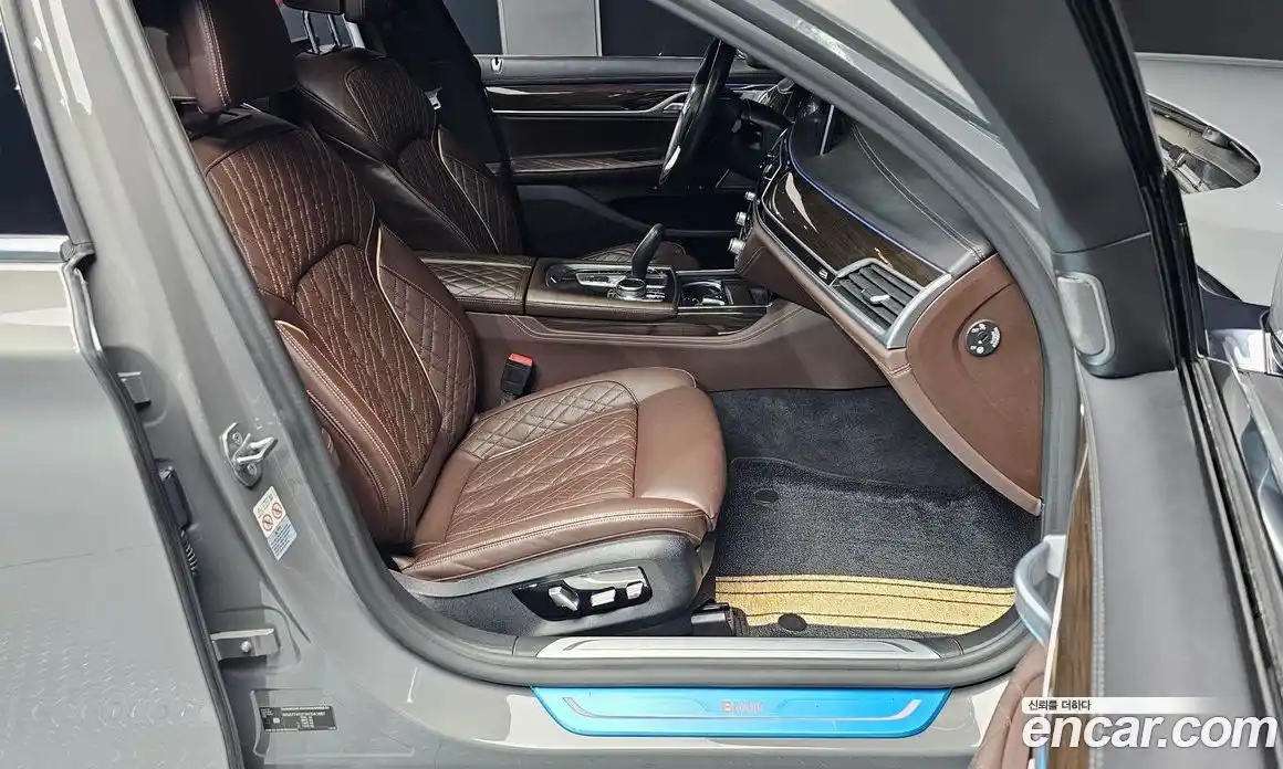 BMW 7 серия 2021 3.0 автомат (гидро), фото 16
