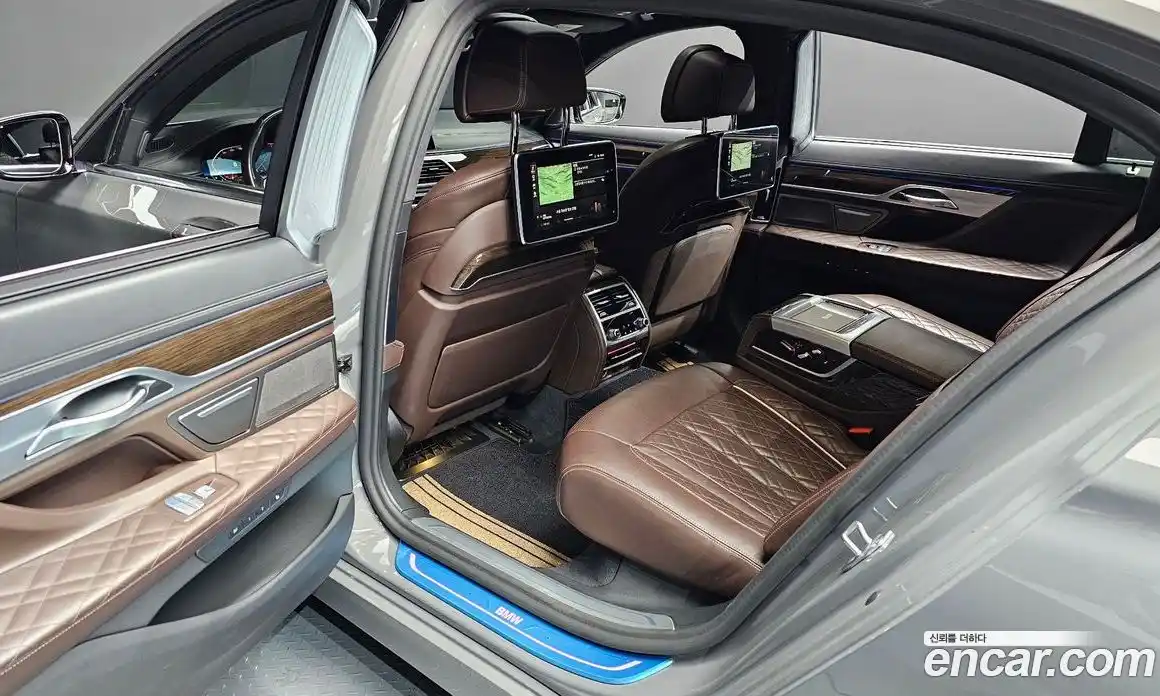BMW 7 серия 2021 3.0 автомат (гидро), фото 17