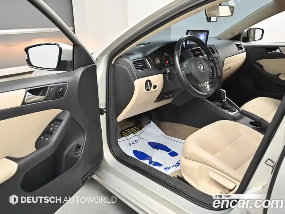 Volkswagen Jetta 2011 2.5 автомат (гидро), фото 11