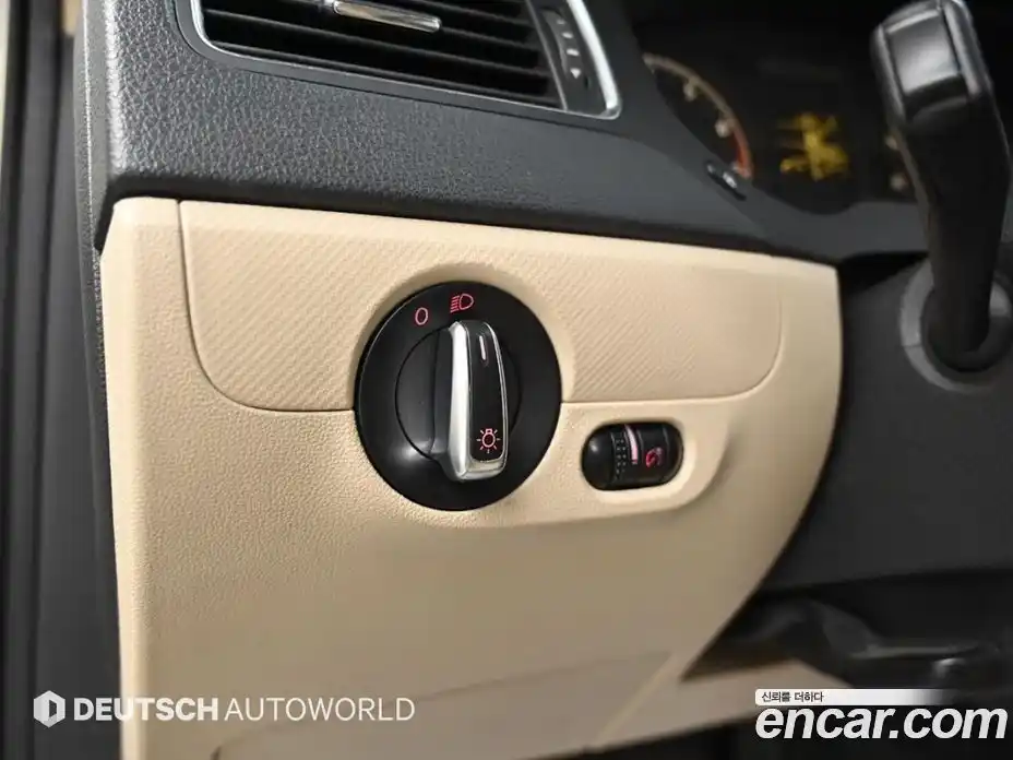 Volkswagen Jetta 2011 2.5 автомат (гидро), фото 16