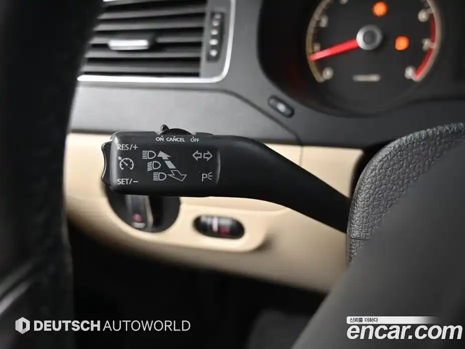 Volkswagen Jetta 2011 2.5 автомат (гидро), фото 18