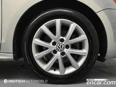 Volkswagen Jetta 2011 2.5 автомат (гидро), миниатюра 5
