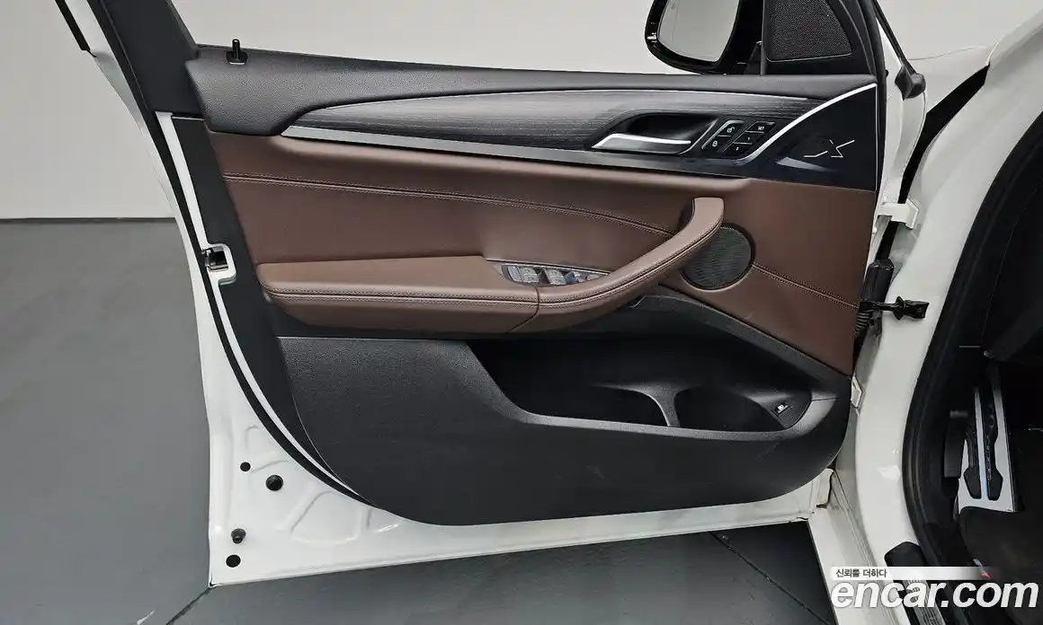 BMW X3 2022 2.0 автомат (гидро), фото 13