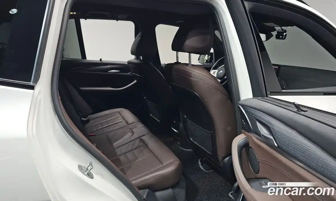 BMW X3 2022 2.0 автомат (гидро), фото 16