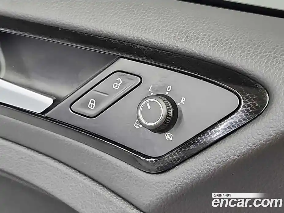 Volkswagen Golf 2014 1.6 автомат (гидро), фото 17