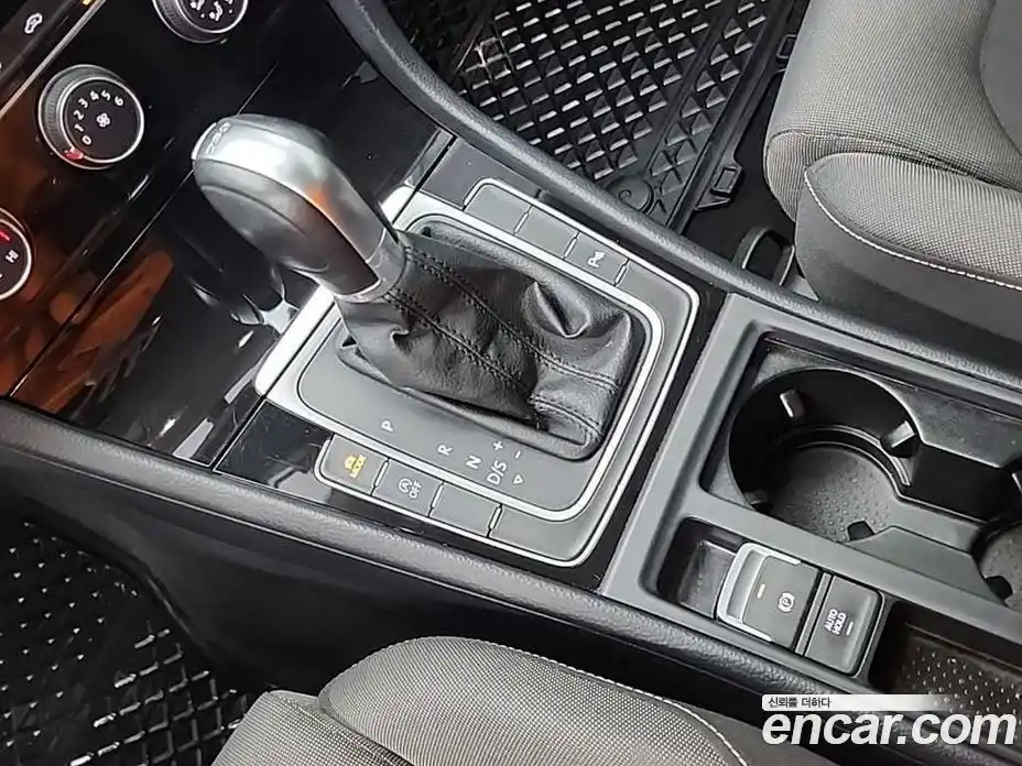 Volkswagen Golf 2014 1.6 автомат (гидро), фото 8
