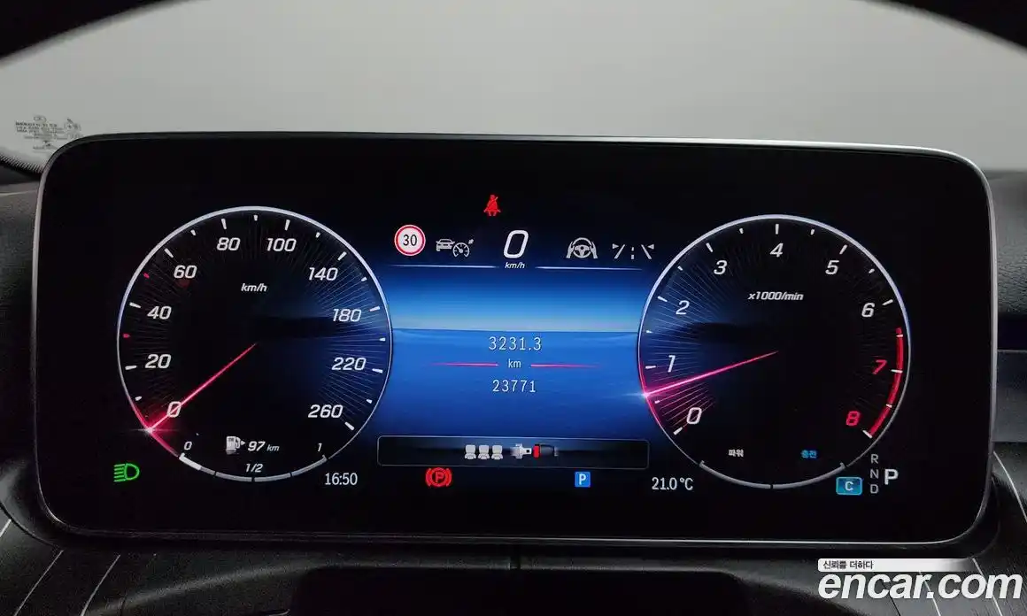 Mercedes-Benz C-Class 2022 2.0 автомат (гидро), фото 11