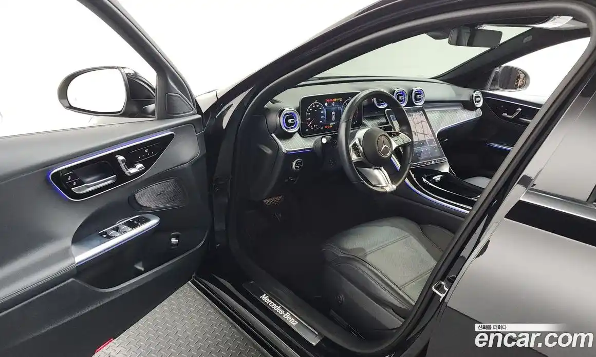 Mercedes-Benz C-Class 2022 2.0 автомат (гидро), фото 13