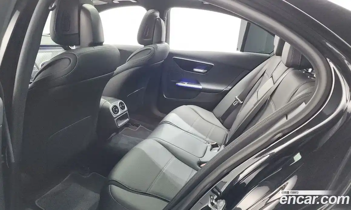 Mercedes-Benz C-Class 2022 2.0 автомат (гидро), фото 17