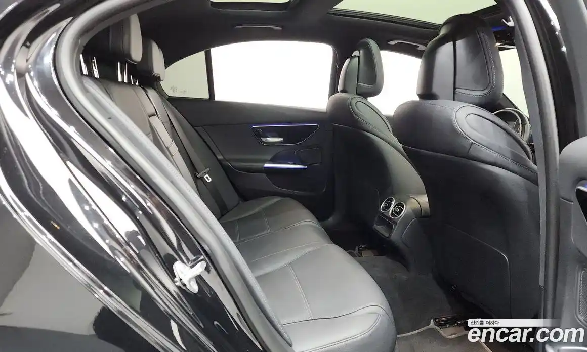 Mercedes-Benz C-Class 2022 2.0 автомат (гидро), фото 26