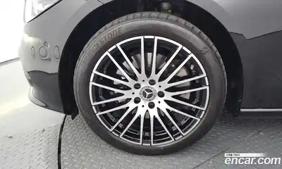 Mercedes-Benz C-Class 2022 2.0 автомат (гидро), миниатюра 5
