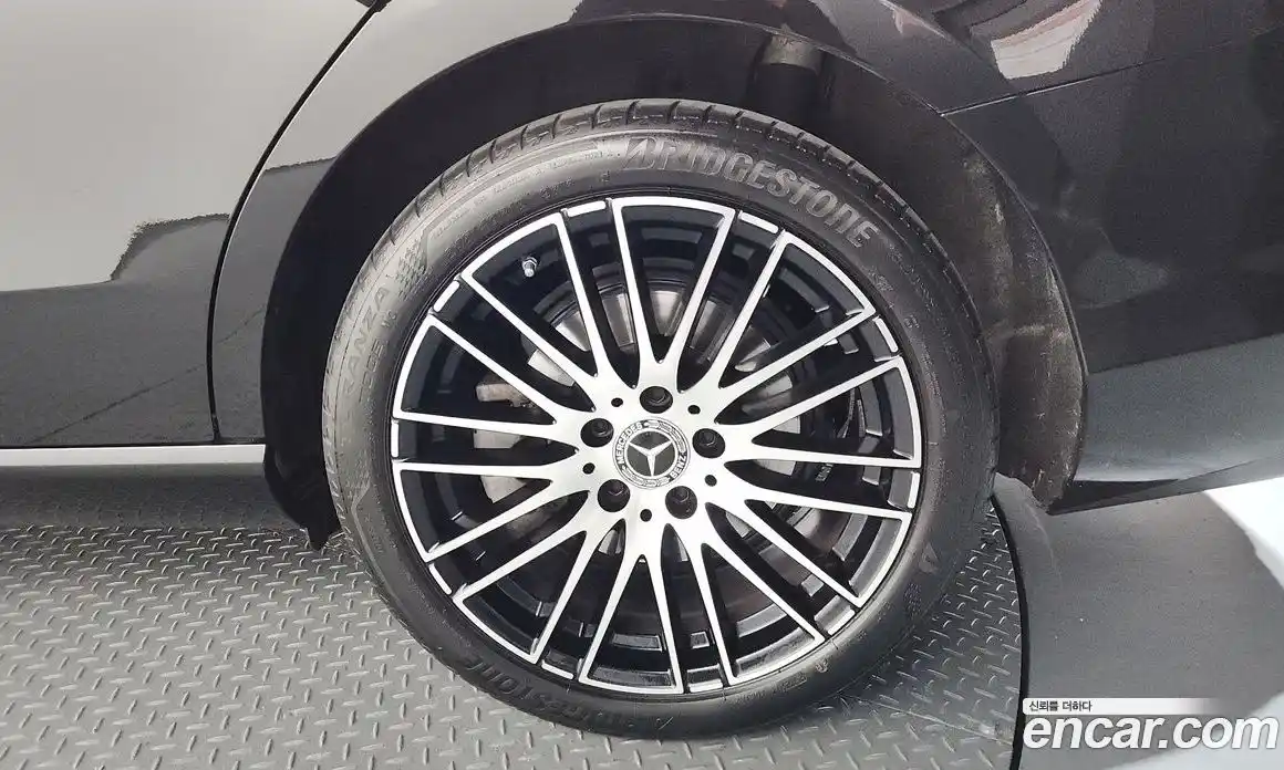 Mercedes-Benz C-Class 2022 2.0 автомат (гидро), фото 7