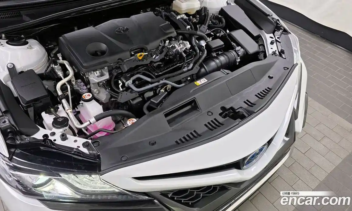 Toyota Camry 2023 2.5 гидро, фото 6