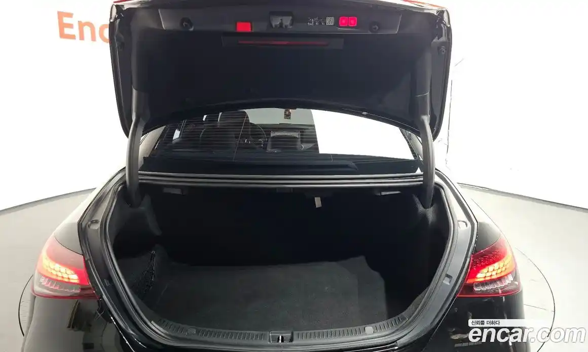 Mercedes-Benz E-Class 2023 1.9 автомат (гидро), фото 23