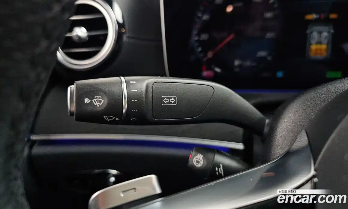 Mercedes-Benz E-Class 2023 1.9 автомат (гидро), фото 28