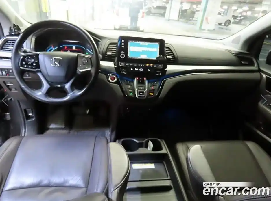 Honda Odyssey 2019 3.5 автомат (гидро), фото 10