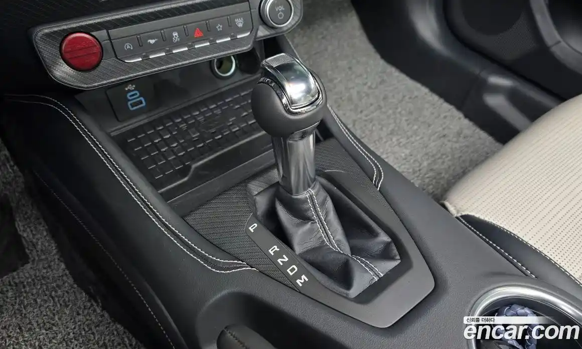 Ford Mustang 2024 5.0 автомат (гидро), фото 9