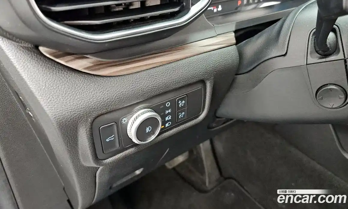 Ford Explorer 2022 2.3 автомат (гидро), фото 22