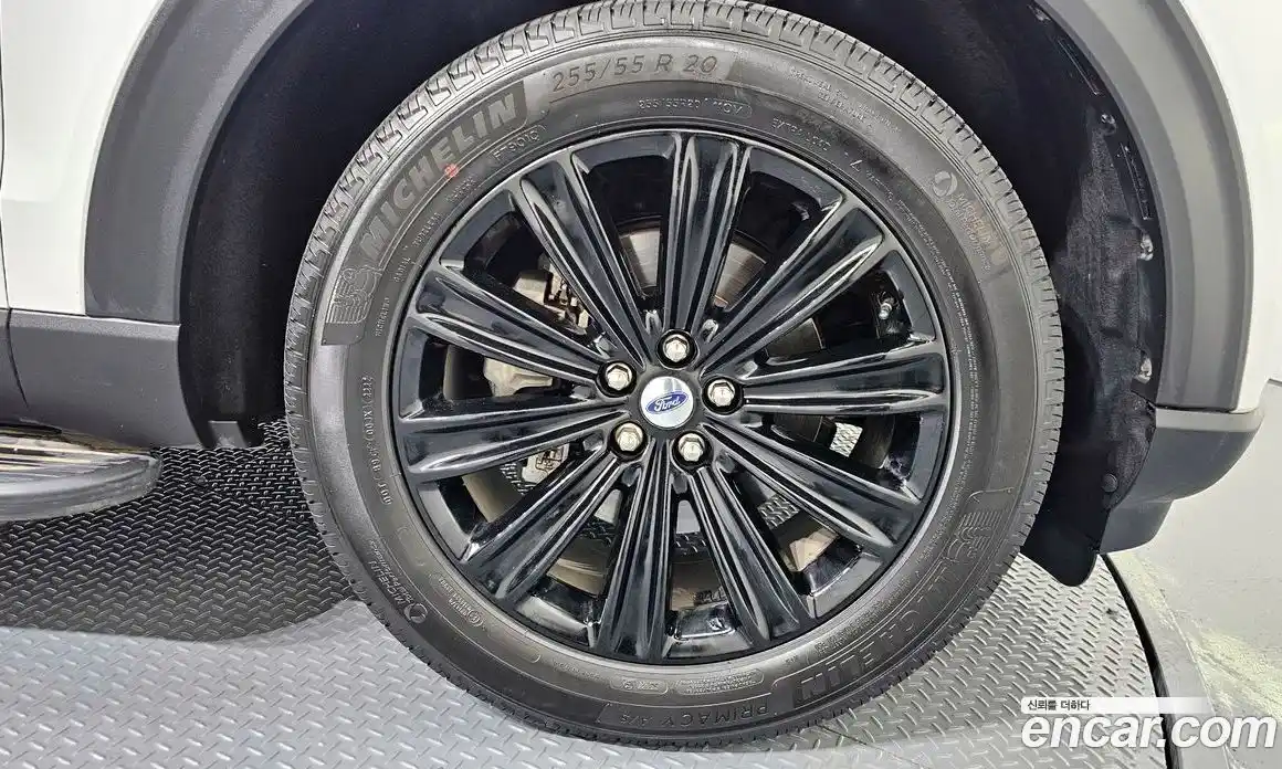 Ford Explorer 2022 2.3 автомат (гидро), фото 7